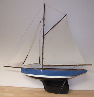 Pond Yacht Restoration